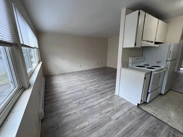 8800 Nesbit Ave N APT 4, Seattle, WA 98103