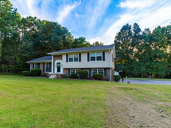 3rd image of 603 Skyline Dr