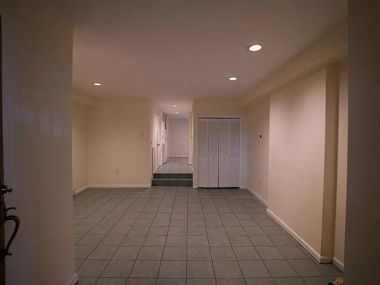 1870 Ingleside Ter NW #BASEMENT — Photo 2
