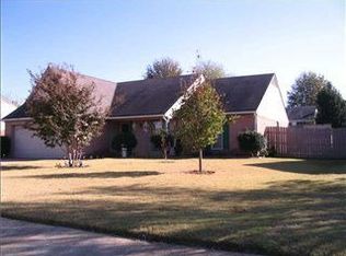 10361 Amanda Dr, Olive Branch, MS 38654