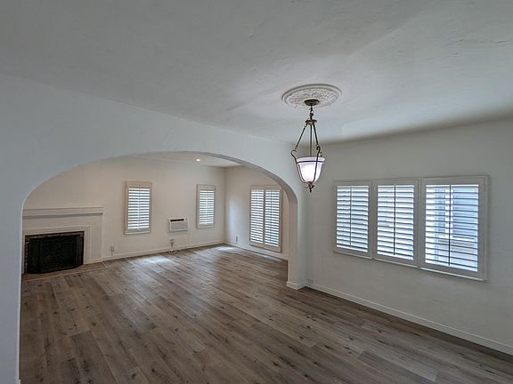 4th image of 450 S Oakhurst Dr #1/2
