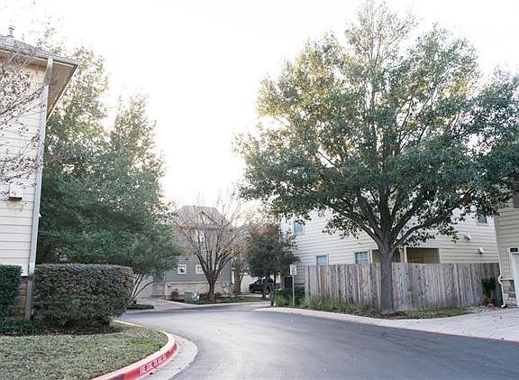 5th image of 8518 Cahill Dr APT 48