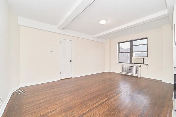 Rented by Living New York | media 12