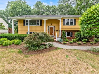 10 Lyncrest Dr, Paramus, NJ, 07652