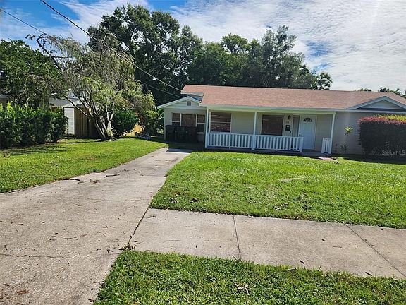2nd image of 843 Wessex Pl