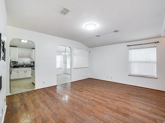 3rd image of 10022 Cactus Vly