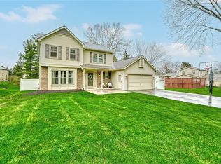 220 Weiland Woods Ln, Rochester, NY 14626