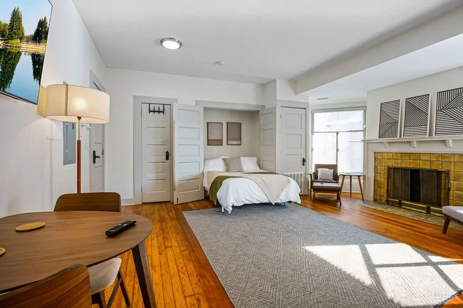 1 bed, 1.0 bath, 495 sqft, $2,118 — Photo 1