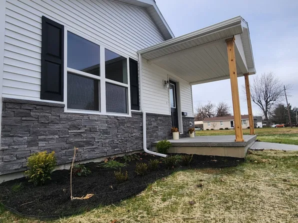 233 N Maple St, Osgood, IN 47037