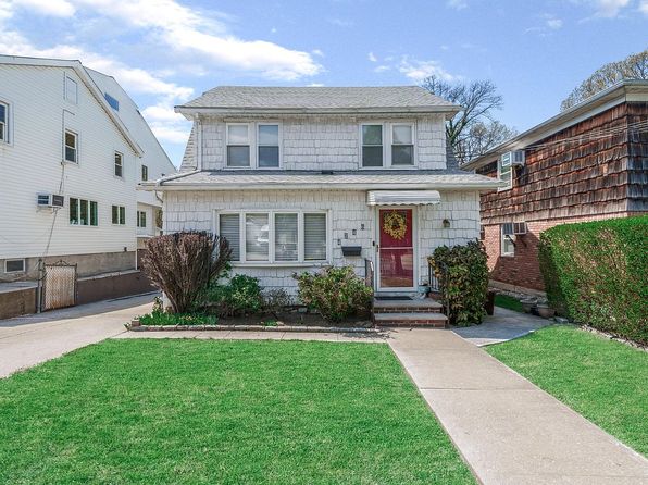 42-46 247th St #1, Little Neck, NY 11363