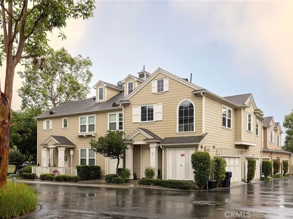 34 Bayley St, Mission Viejo, CA 92694