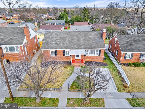 5th image of 1732 Brandon Dr