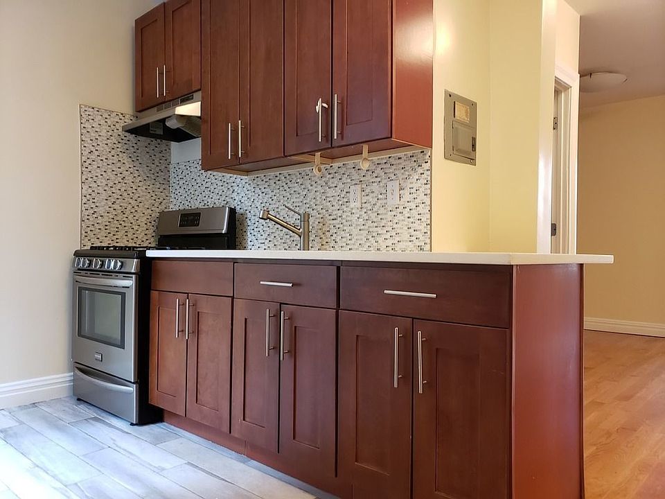 1st image of 765 Saint Johns Pl #3D