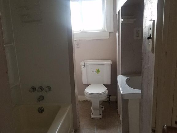 3rd floor bathroom