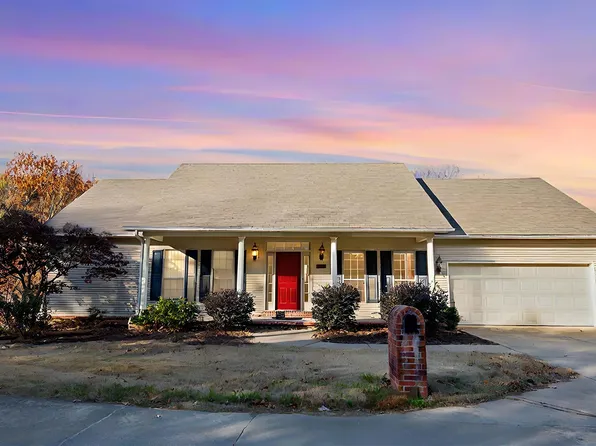 2215 Westport Loop, Little Rock, AR 72212
