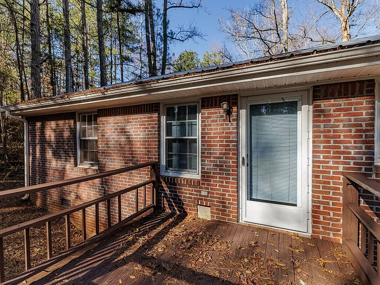 1160 Grayson Ln — Photo 14