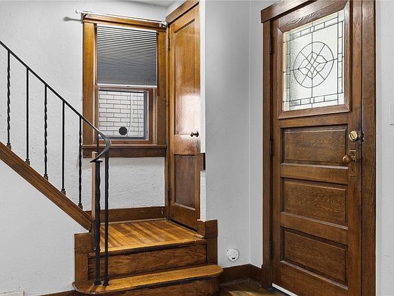 3rd image of 114 Catskill Ave