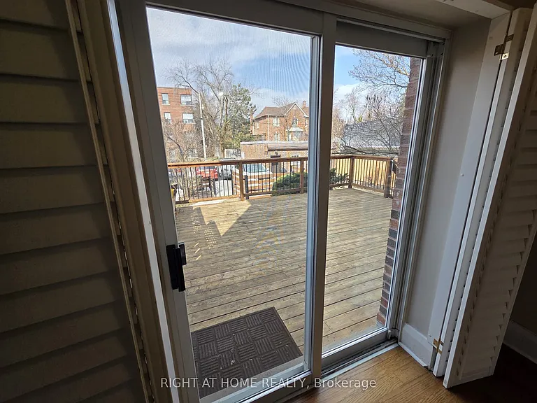20 Teddington Park Ave #1 — Photo 28