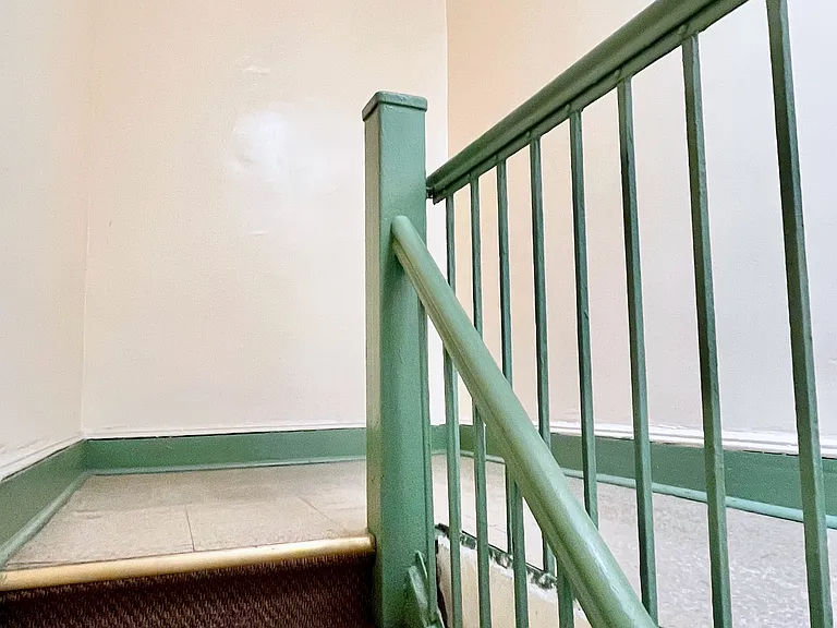 516 Sterling Pl #3R — Photo 2