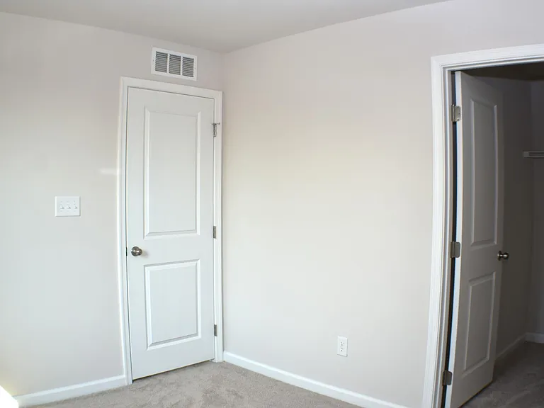 9755 Oak Grove Dr — Photo 16