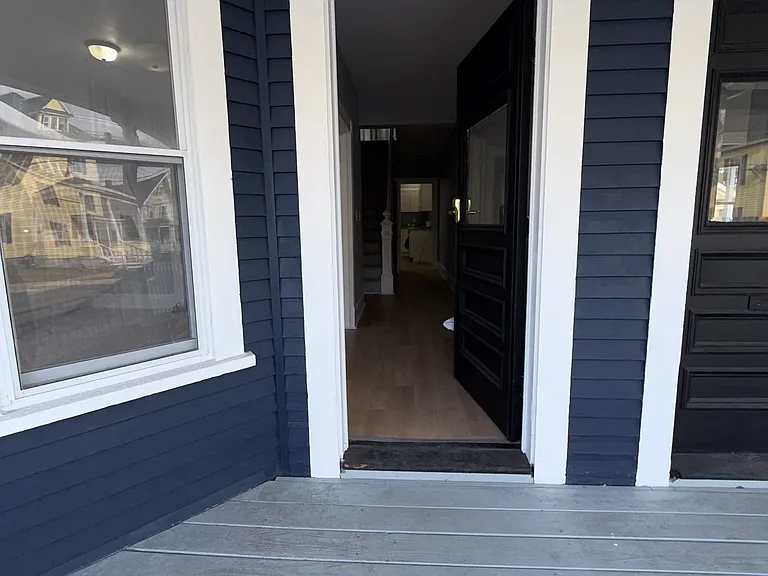 29 Burtt St #2 — Photo 3