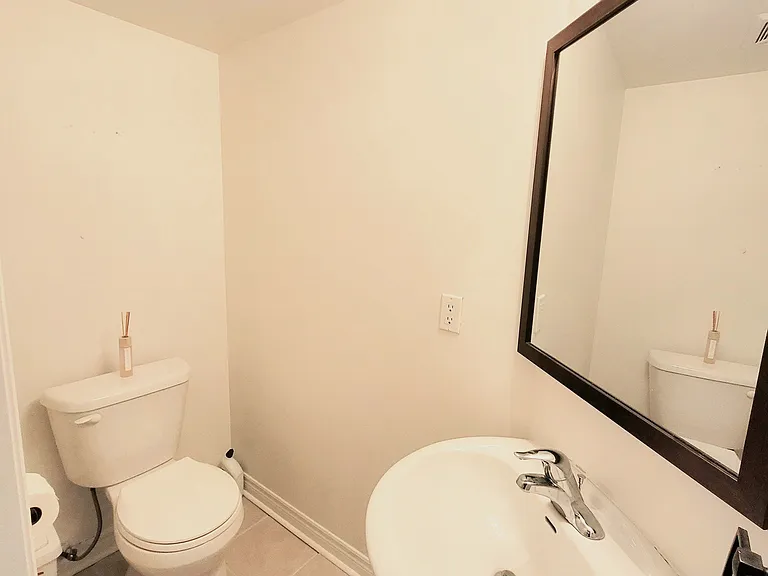 314 John St #190 — Photo 6