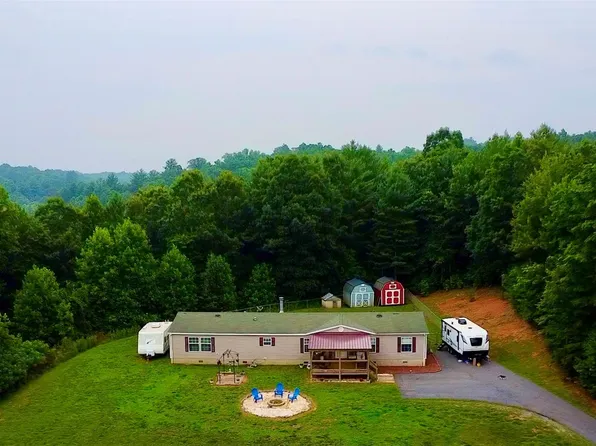 2467 Lone Pine Pl, Lenoir, NC 28645