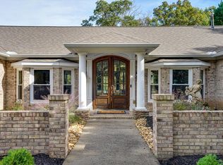 5812 Lake Resort Dr, Hixson, TN 37343