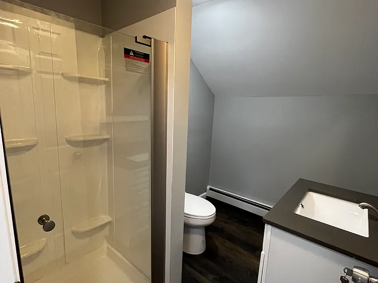 136 2nd St #2 — Photo 11