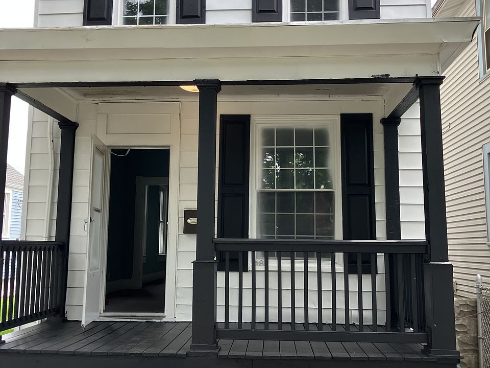 1st image of 593 Stanley Ave #1