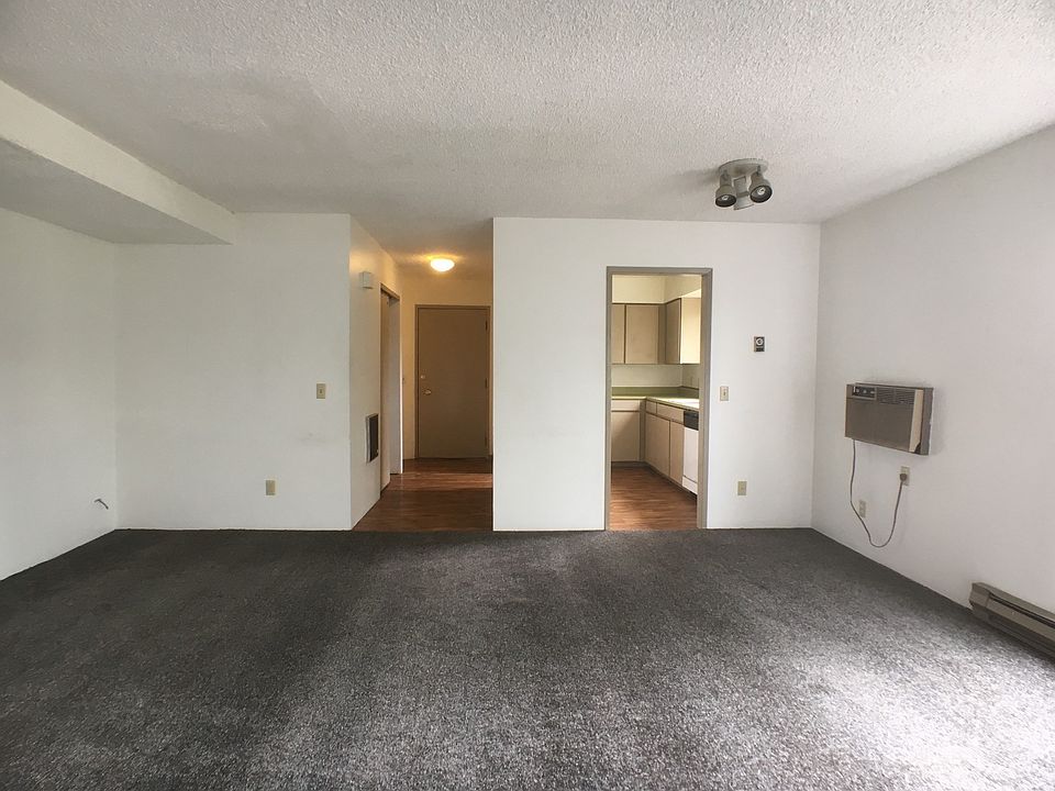 1st image of 545 NE Kamiaken St APT 08