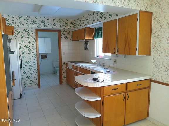 4th image of 134 W Reed Ave