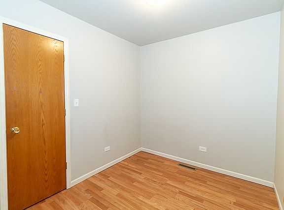 5th image of 113 N 23rd Ave