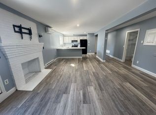 3 Island Ave APT 3, Kittery, ME 03904