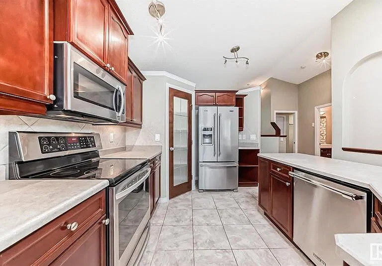 1798 Melrose Cres SW #HOUSE — Photo 20