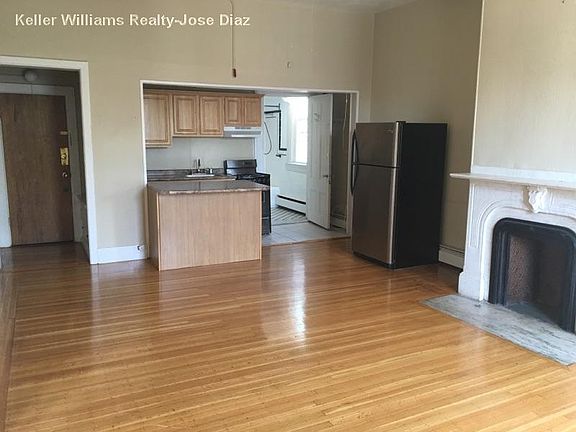 2nd image of 112 Keene St APT 7