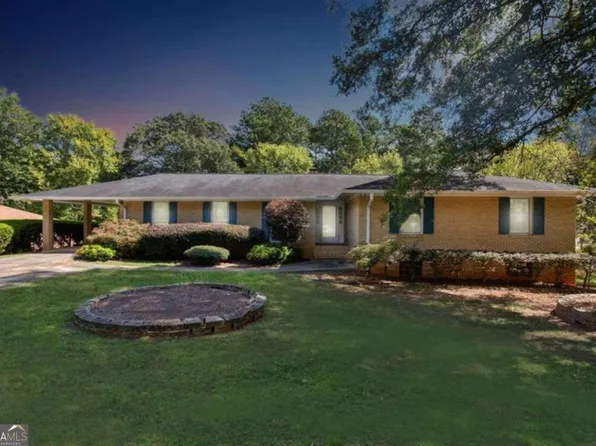 6434 Woodlawn Ave, Rex, GA 30273