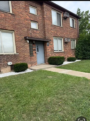 2680 Ewald Cir #33 Photo 1