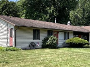47 Rockery Ter, West Sand Lake, NY 12196