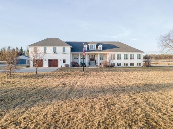 10951 County Road 8 Rd SW, Stewartville, MN 55976