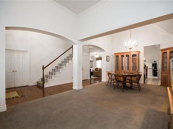 2nd image of 241 Mimosa Dr
