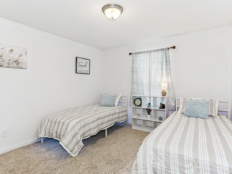 1676 Cedrus Ln — Photo 18