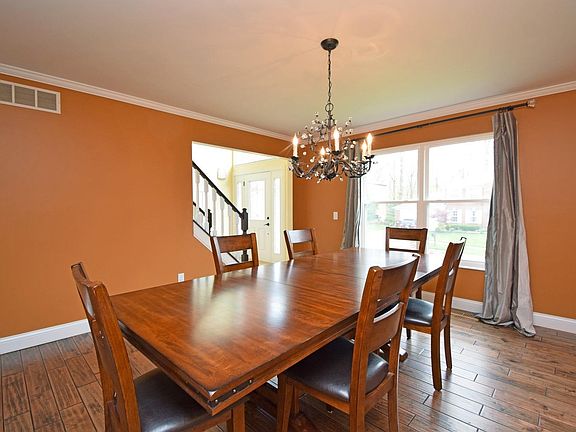 4th image of 213 W Stoneridge Dr