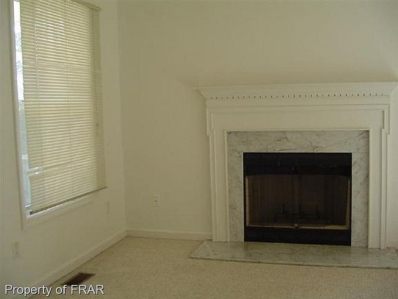 3rd image of 3218 Lubbock Dr