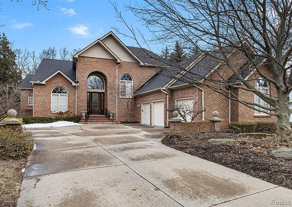 3492 Sutton Pl, Bloomfield Hills, MI 48301 Zillow