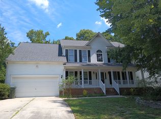 8824 Deerland Grove Dr, Raleigh, NC 27615