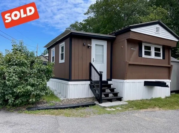 11 Groton School Rd #5, Ayer, MA 01432