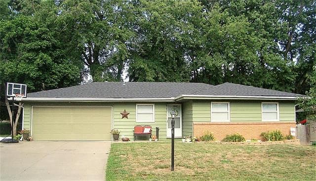 1st image of 3405 E Lantern Ln