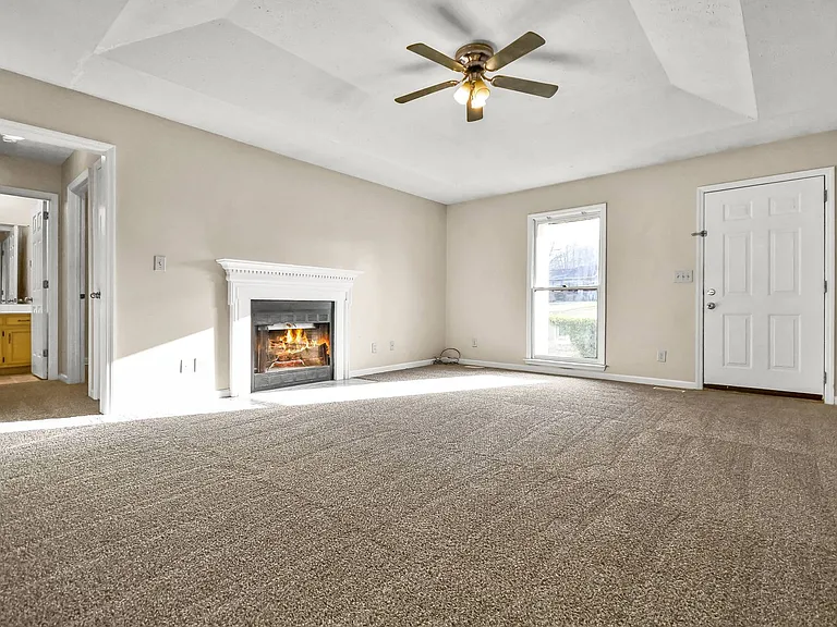 3416 Clearwater Dr — Photo 4