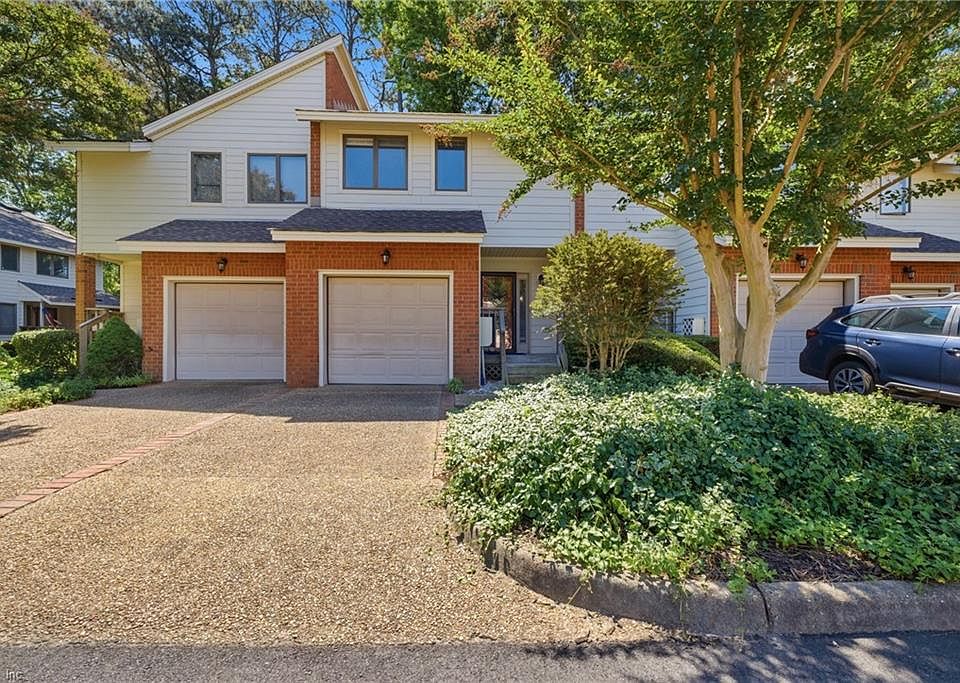1st image of 718 Coquina Ln